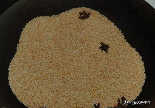 鲫鱼吃生米还是熟米,鲫鱼吃米粒好还是熟米饭好(3)