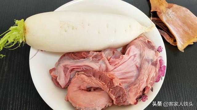 猪隔山肉的做法煲汤,隔山肉炖汤的做法窍门(1)