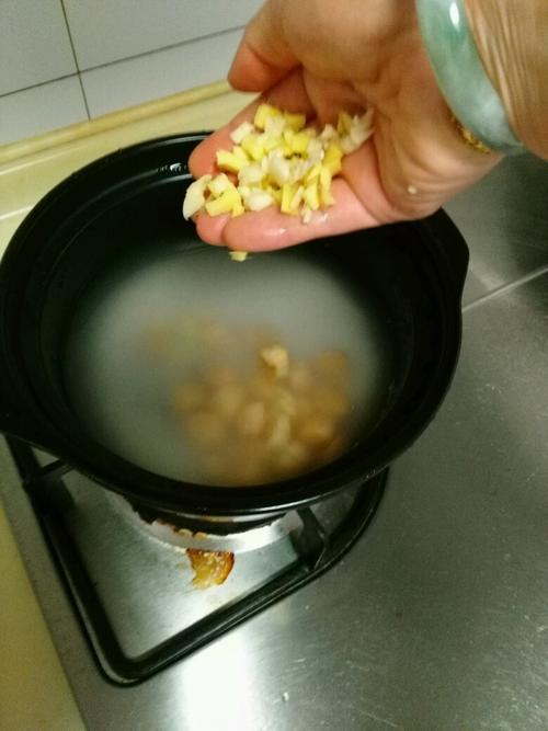 猪肉瑶柱粥的做法窍门,瑶柱鸡蛋粥的做法(4)