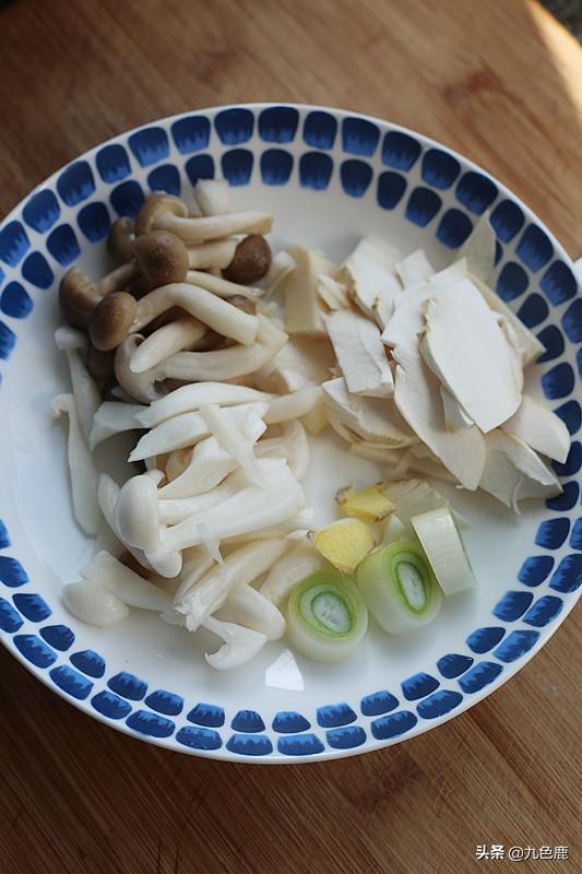 菌菇汤能喝吗,菌菇汤三天了能喝吗(2)