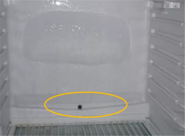 冰箱上面的那个小孔是干嘛的,冰箱后面那个小孔是干什么用的(2)