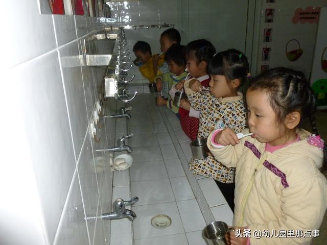 培养幼儿喝水常规训练方法,让幼儿养成喝水的好习惯(3)