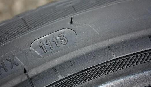 轮胎从哪里看生产日期,轮胎在哪里可以看出生产日期(2)