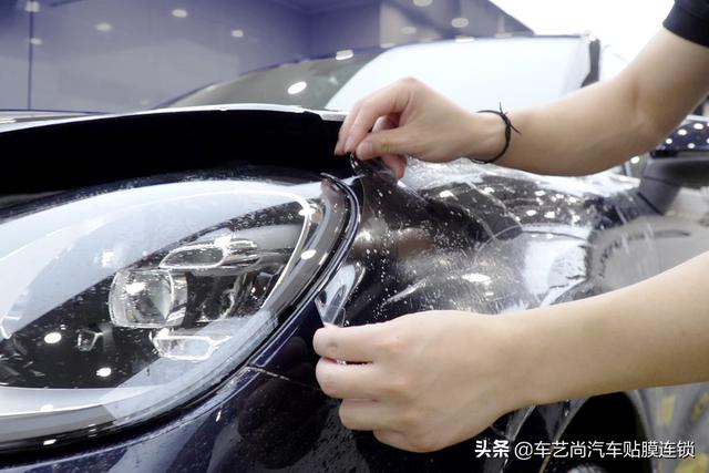 汽车玻璃膜怎么撕下来不留胶,十年旧车膜怎么去除(2)