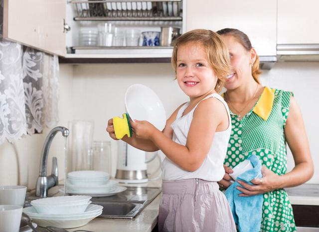 长期用洗洁精洗碗有害处吗,长期用洗洁精洗碗有什么危害(4)