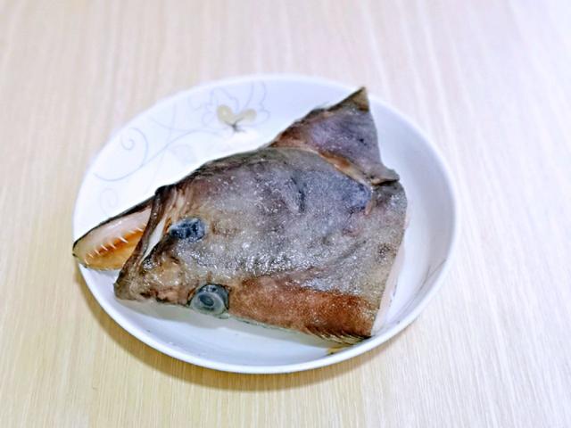 清蒸姜丝鱼头的正宗做法,清蒸蒜蓉鱼头秘制做法大全(2)