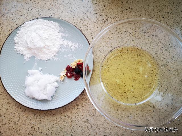 做云朵蛋糕可以用土豆淀粉吗,云朵蛋糕没有淀粉可以用面粉吗(4)