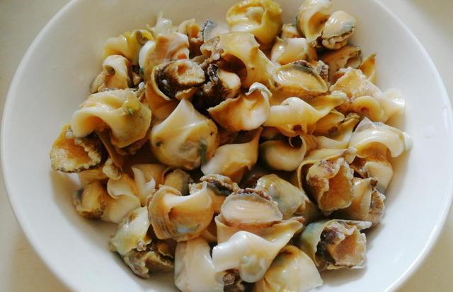 海螺干怎么做好吃又简单的方法,干海螺肉的正确吃法和做法(3)