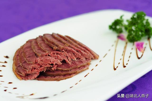 卤牛肉和酱牛肉的区别,酱牛肉与卤牛肉哪个好吃(1)
