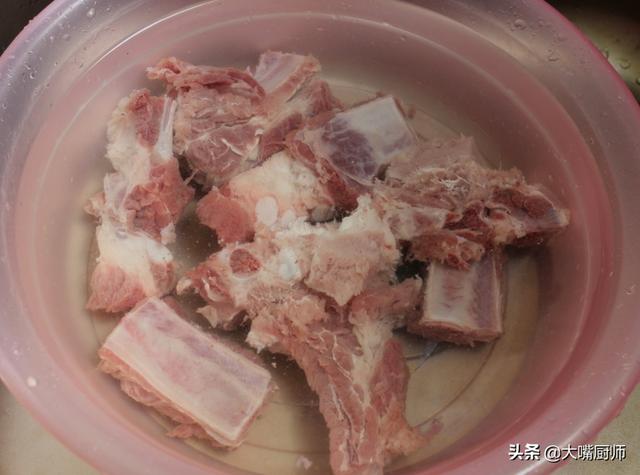 红烧肉排骨的做法吃起来不油腻,红烧肉和红烧排骨的做法(4)