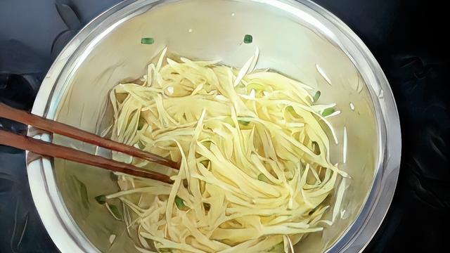 蛋黄土豆丝的做法大全,蛋黄炒土豆丝的家常做法(4)