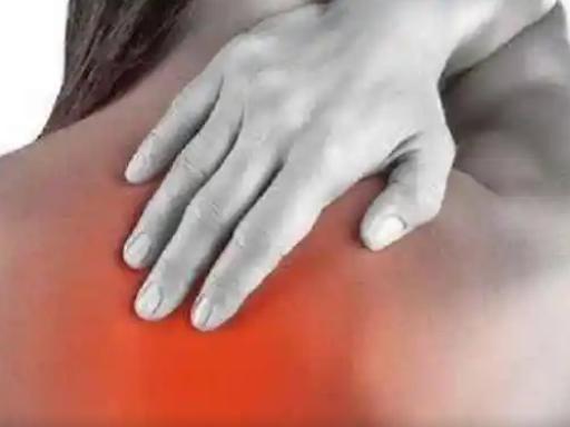 肩胛骨酸痛的治疗方法,肩胛骨酸痛自愈方法(4)