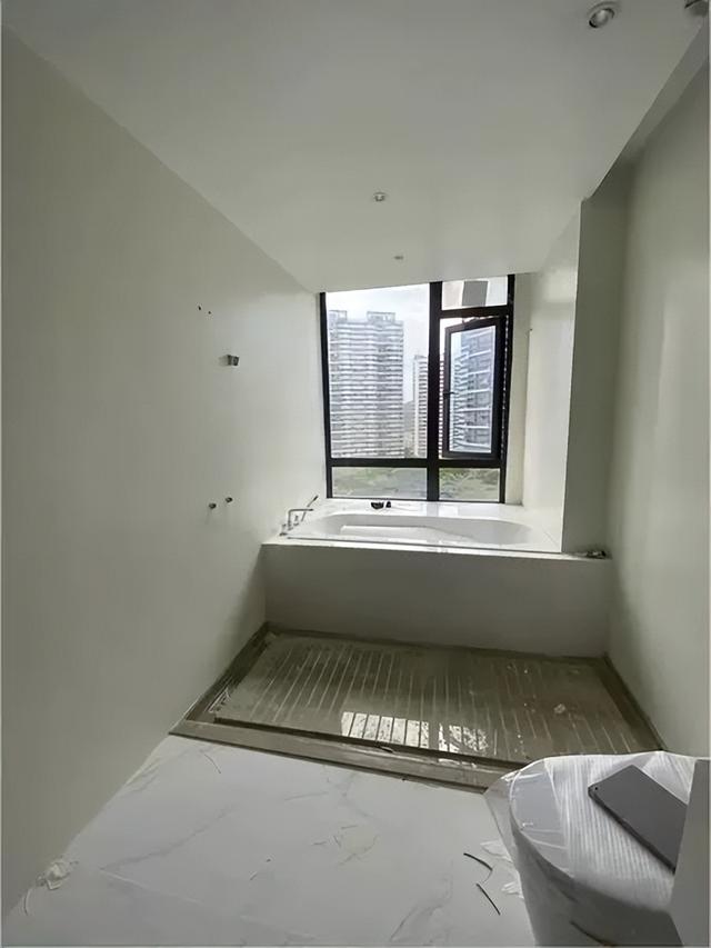 替代卫生间瓷砖的材料便宜的,卫生间墙面替代瓷砖的材料(4)