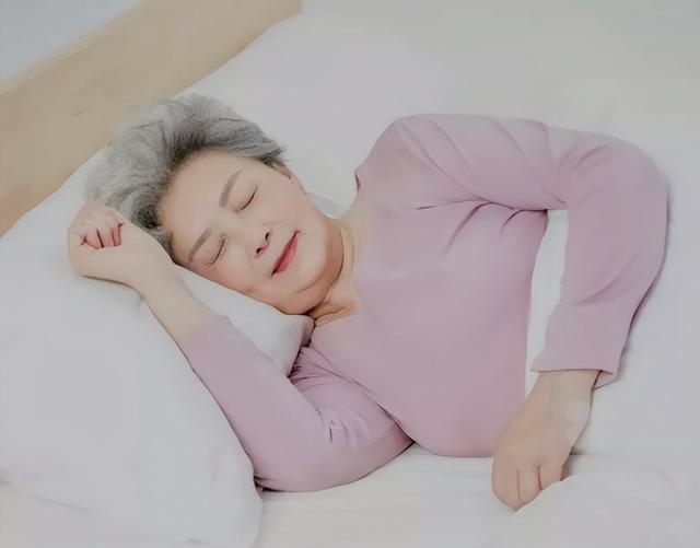 60岁男人每天睡几个小时就是好,60岁男人每天睡多少小时最好(4)