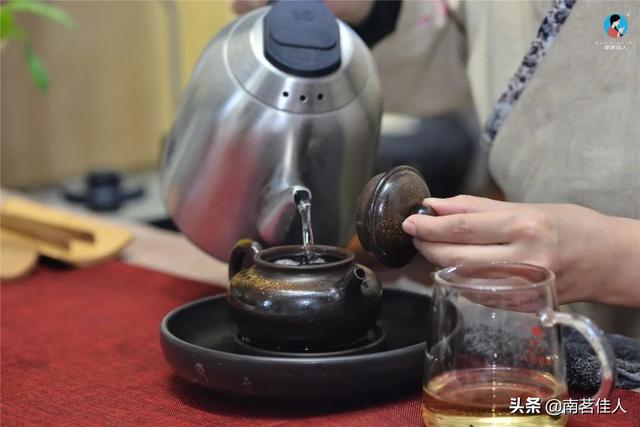 买的新茶壶怎么开壶,新买的新茶壶第一次使用注意事项(6)