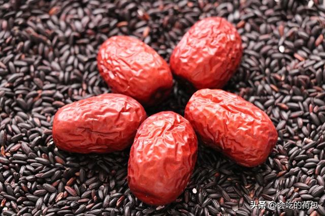 红枣和黑米怎么做好吃,怎么做黑米红枣(2)
