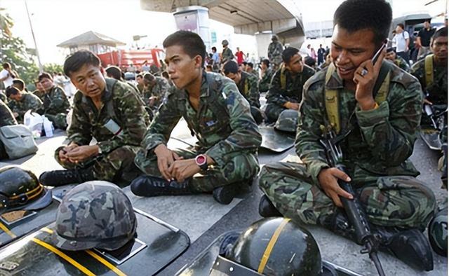 泰国人为什么最怕当兵,泰国当兵为什么死亡率高(4)