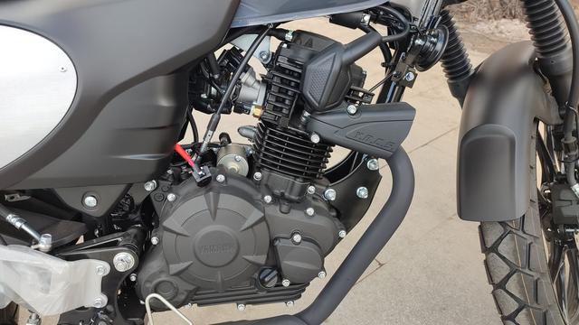 摩托车电瓶可以装在喷雾器上吗,摩托车上的电瓶能往喷雾器上安吗(2)