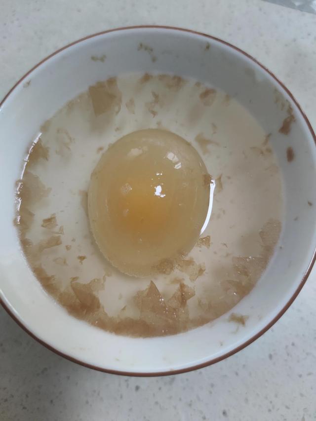 醋浸泡的鸡蛋能放多少时间不坏,醋泡鸡蛋在常温下能保存多久(1)
