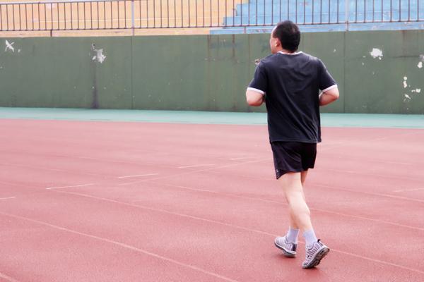 为什么三十岁后不建议跑步,跑步10大禁忌(2)