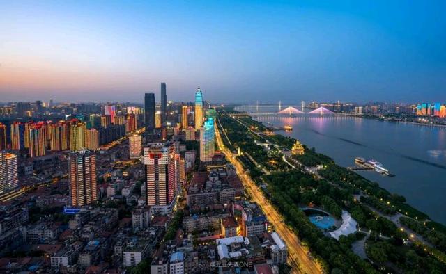 南京和西安对比哪个城市好,西安南京哪个更有发展潜力(4)