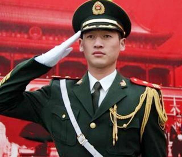 北京升旗手退役之后给分配工作吗,北京仪仗队退伍后怎么安置(2)