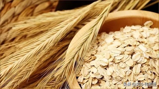 吃燕麦有什么好处吗,燕麦吃了有什么好处和功效(4)