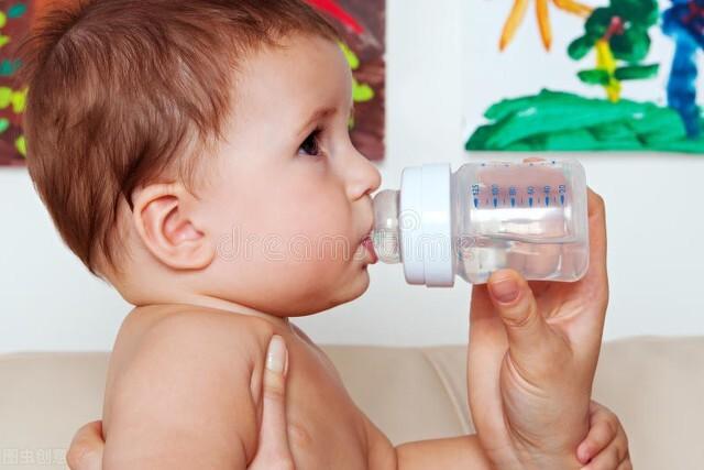 幼儿喝水的正确方法及步骤,幼儿园幼儿喝水的正确步骤(4)