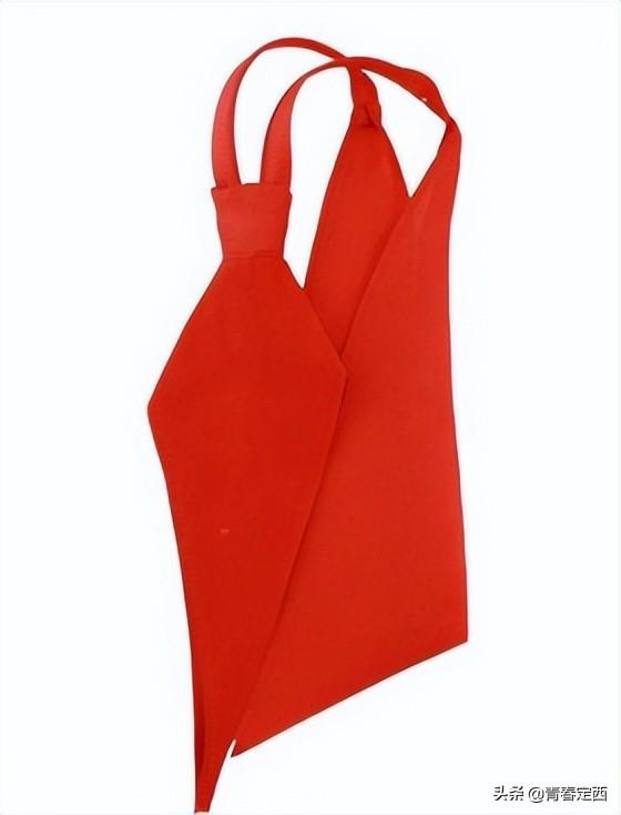 红领巾咋叠,红领巾叠法图片(4)