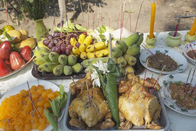祭奠死人的食物能吃吗,给死人的供品水果能吃吗(4)