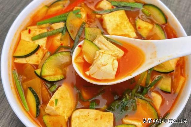 酸汤豆腐汤的制作方法,酸汤豆腐制作全过程及配方(1)