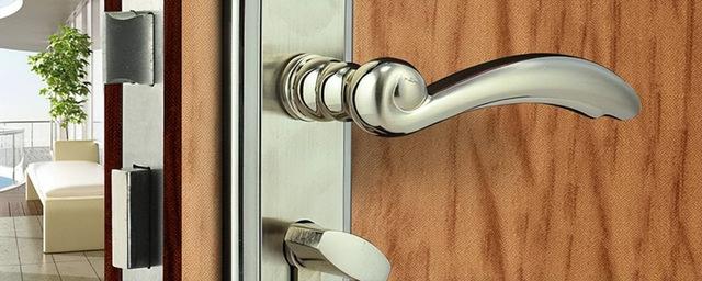 卧室门锁锁芯坏了怎么从外面打开,锁芯卡死转不动小窍门(1)