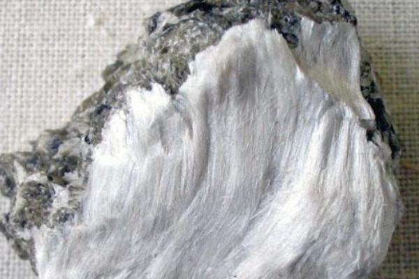 石棉是不是玻璃丝,石棉和玻璃丝是不是一样的(1)