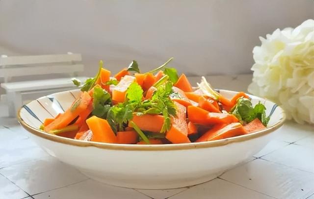 泡红萝卜的腌制方法,腌制红皮萝卜的最佳方法(2)