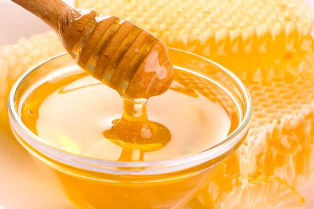 长期喝蜂蜜水对身体好吗,男人吃蜂蜜的八大好处(4)