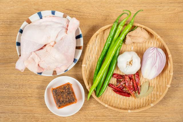 火锅鸡家常做法最简单,如何做火锅鸡的简单做法(4)