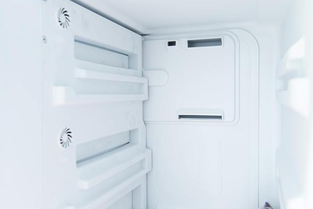 冰箱门如何拆卸,拆冰箱门的视频教程(3)