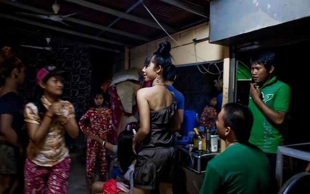 柬埔寨美女真实生活,柬埔寨金边真实的夜生活(5)