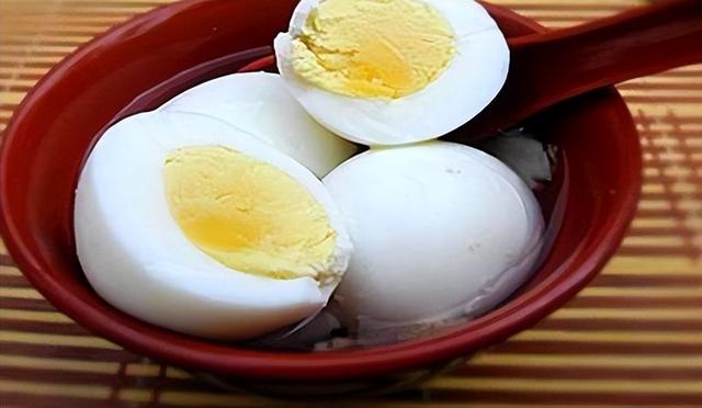 怎样煮鸡蛋才是正确的,陈醋煮鸡蛋的功效(3)