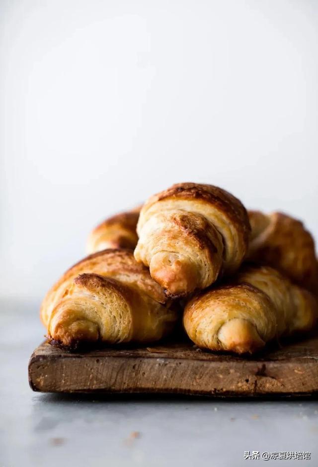丹麦面包手工开酥教程,丹麦面包开酥步骤(3)