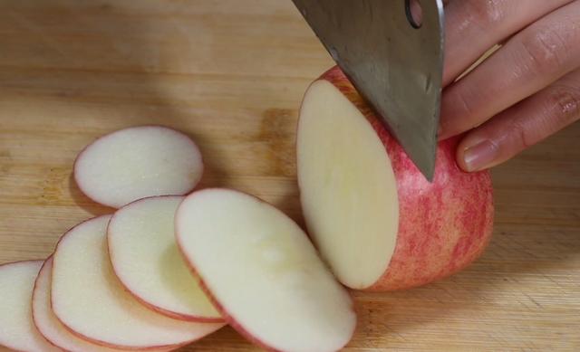 苹果能和干果一起吃吗,苹果不能和哪三样食物一起吃(3)