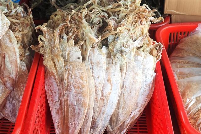 干海鱼泡发步骤和做法,干鱼翅的最佳泡发方法(2)