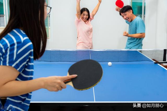 怎样盯球才能打好乒乓球,怎样在最短的时间内打好乒乓球(1)