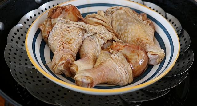 烤鸡腿家常做法简单好吃,家用烤箱烤鸡腿的做法(5)