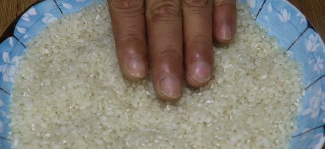 大米如何长期保存10年,米中放一物五年不长虫(6)