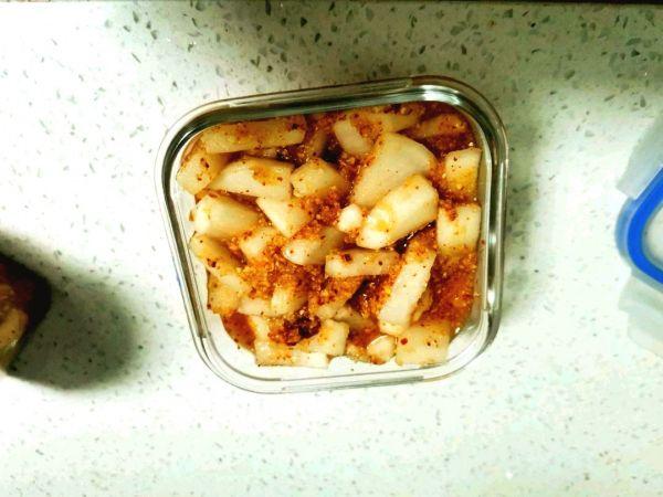 萝卜韩国泡菜做法,水萝卜泡菜的腌制方法(1)