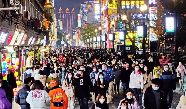 武汉最近五年新增人口数量,武汉近十年新出生人口数量(2)