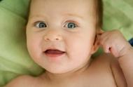 怎么判断婴儿得中耳炎（小孩中耳炎能自愈吗）
