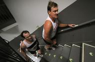 大基数爬楼梯减肥的正确方法（不空腹爬楼梯减肥的正确方法）