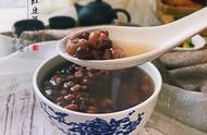 红豆薏米粥的正确做法（长期吃薏仁米的害处）